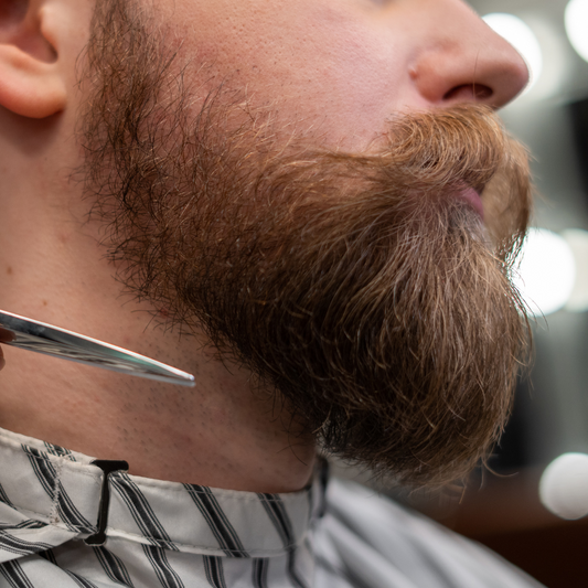 Baume à barbe parfum oud : l’élégance orientale au service de ta barbe