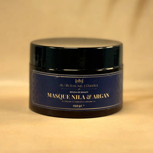 Rituel du hammam marocain traditionnel avec gommage et masque au Nila